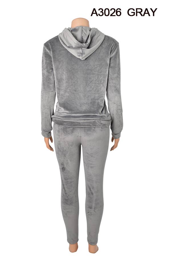 A3026 VELVET JACKET AND PANTS SET MIXED SIZES 12SET